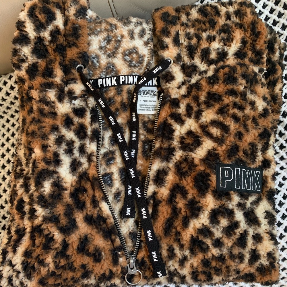 Pink VS Small Sherpa Pullover